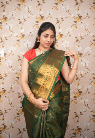 Tanjore Gold Kanjivaram preview